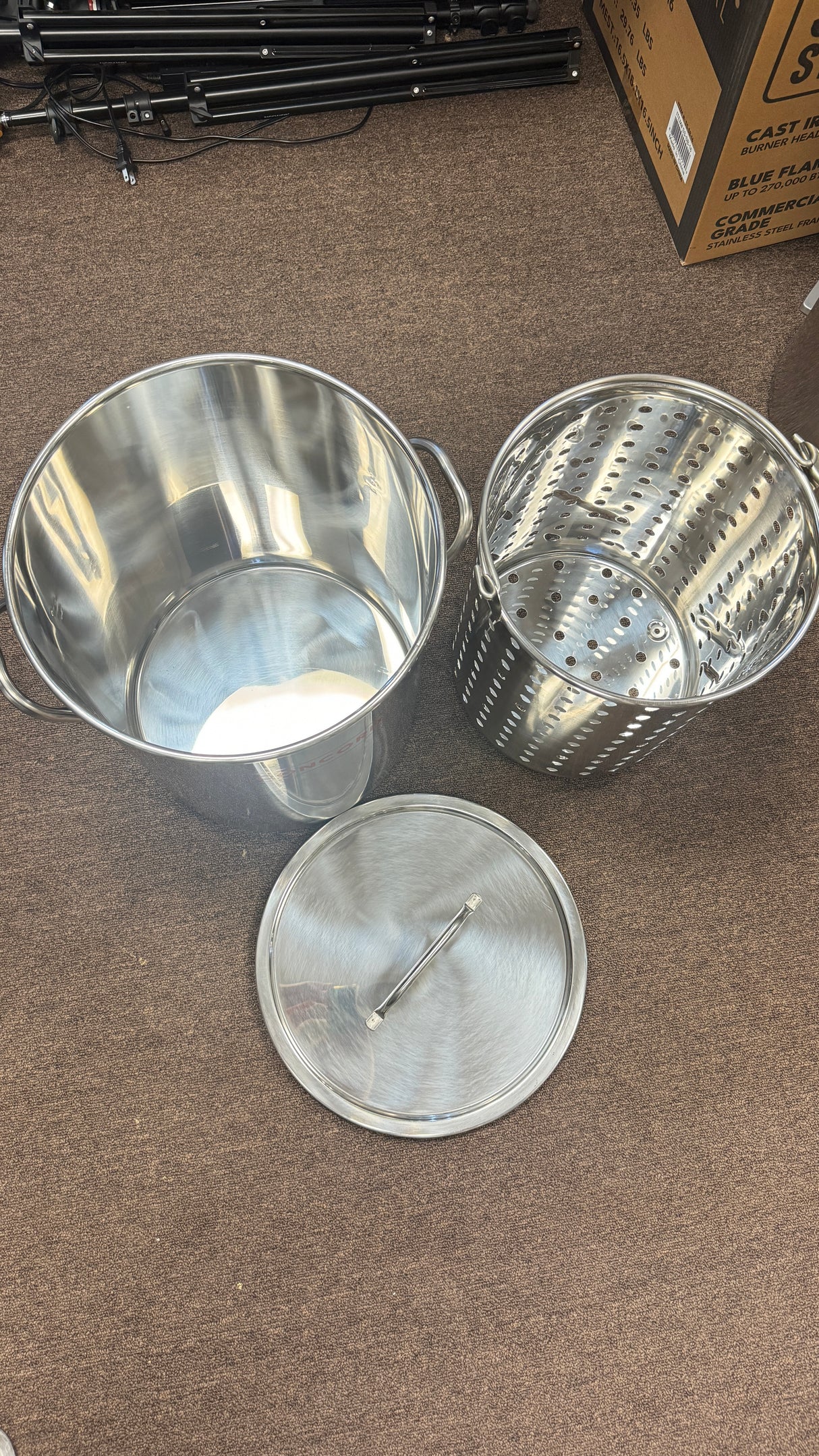 Sold As-Is: E-Series Stainless Steel Stock Pot with Basket (36QT) - Damaged