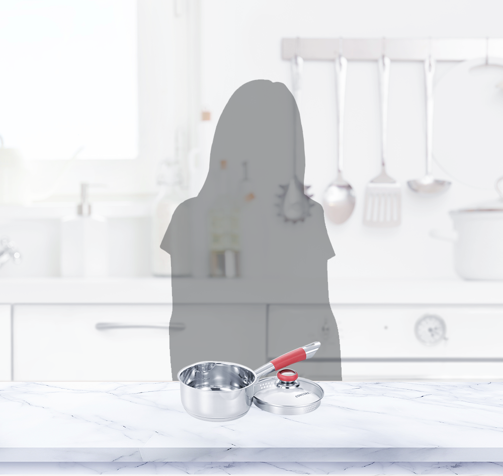 Simple Pour Saucepan
